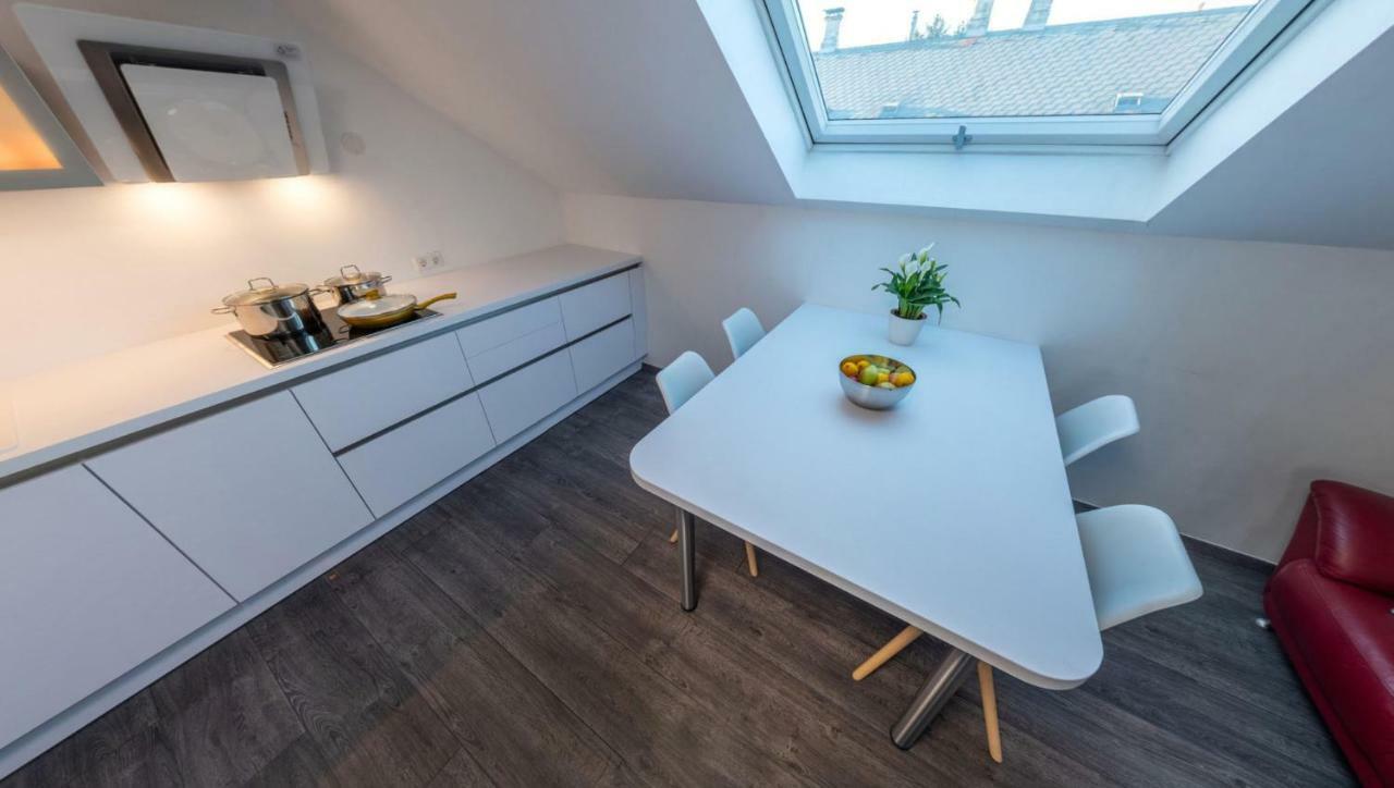 Appartamento Skyview Studio Stp Sankt Poelten Esterno foto
